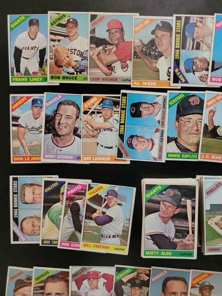 1966 Topps Baseball Card Lot - 184 Different - W/ Matty Alou and Johnny Callison - Image 4 of 4