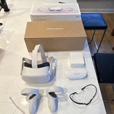 Meta Quest 2 Standalone VR Headset 256GB White 120Hz w/ Touch Controllers