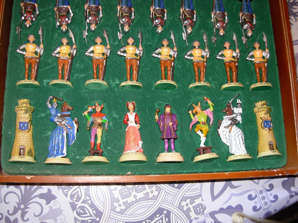 ancien jeu d' échec en étain style médiéval soldat cavalier roi édition atlas - Photo 3/4