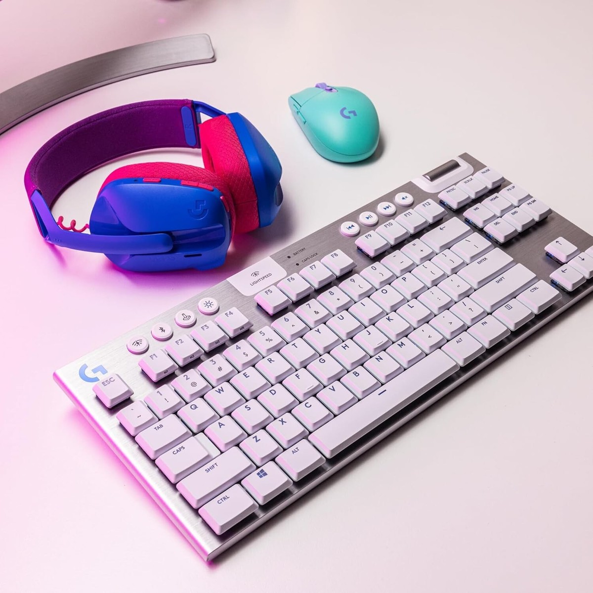 Logitech G915 Lightspeed TKL Tenkeyless Wireless RGB Mechanical