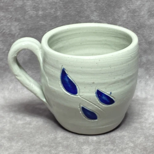 Vintage Williamsburg Pottery Salt Glaze Mug Cup Blue Leaf Design