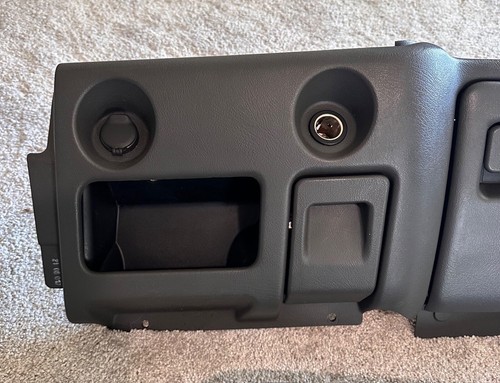 2003-2006 SILVERADO TAHOE SIERRA GLOVE BOX W/SURROUND & KNEE BOLSTER DK. PEWTER - Picture 2 of 8