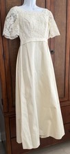 VTG 50s Wedding Dress Cream Lace Bodice Short Sleeve 28  Waist Bow Button Back