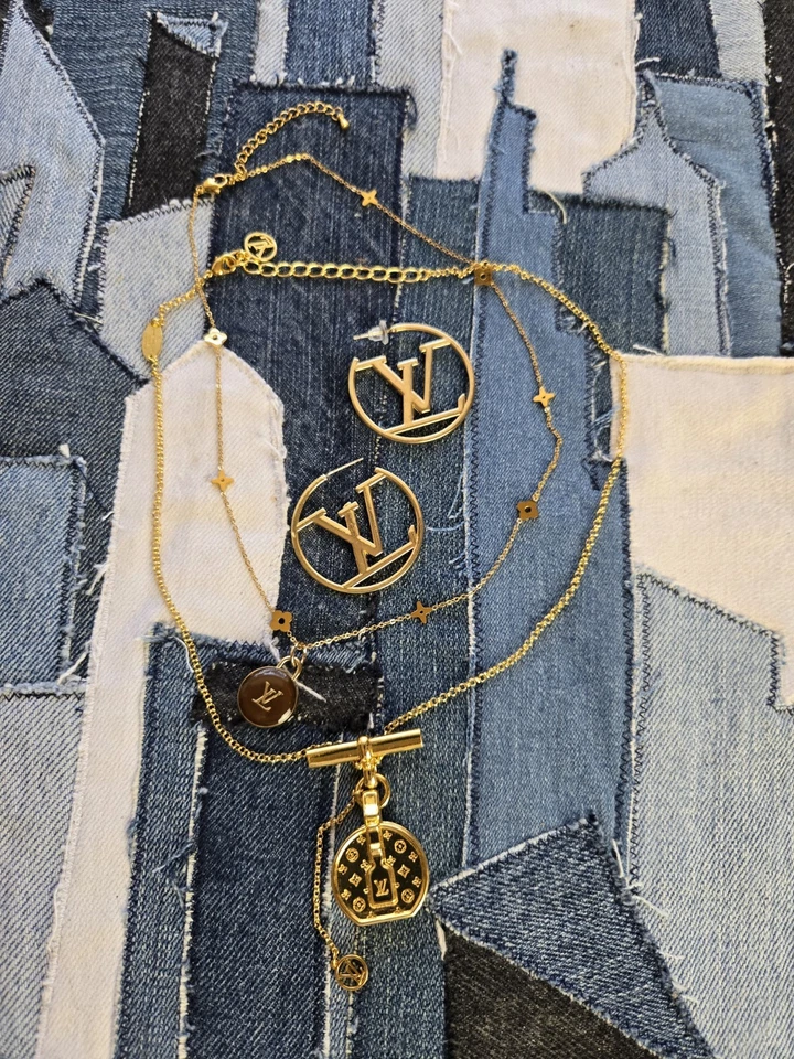 2 Gold Charm Designer Necklaces And Earrings  - Image 3 of 4