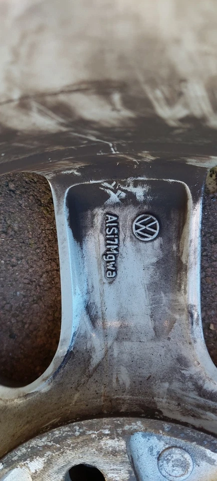 4 original VW Alufelgen 6J x 15 H2 ET43 - 5 Loch - VW Polo 9N3 - Bild 4 von 4