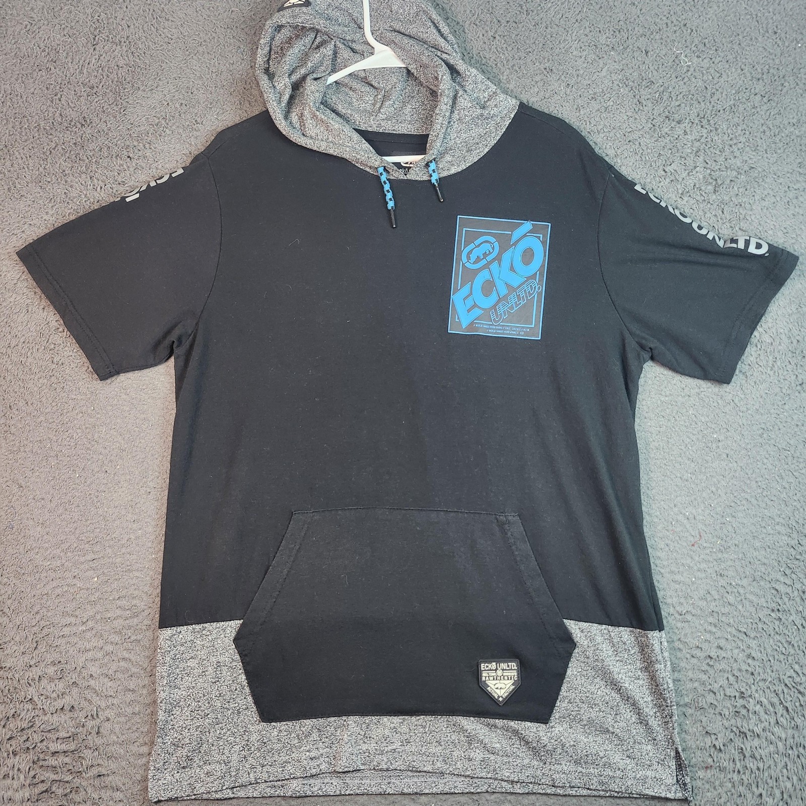 Ecko Unltd Hoodie Mens Large Black Gray Short Sleeve Pullover Graphic Pocket