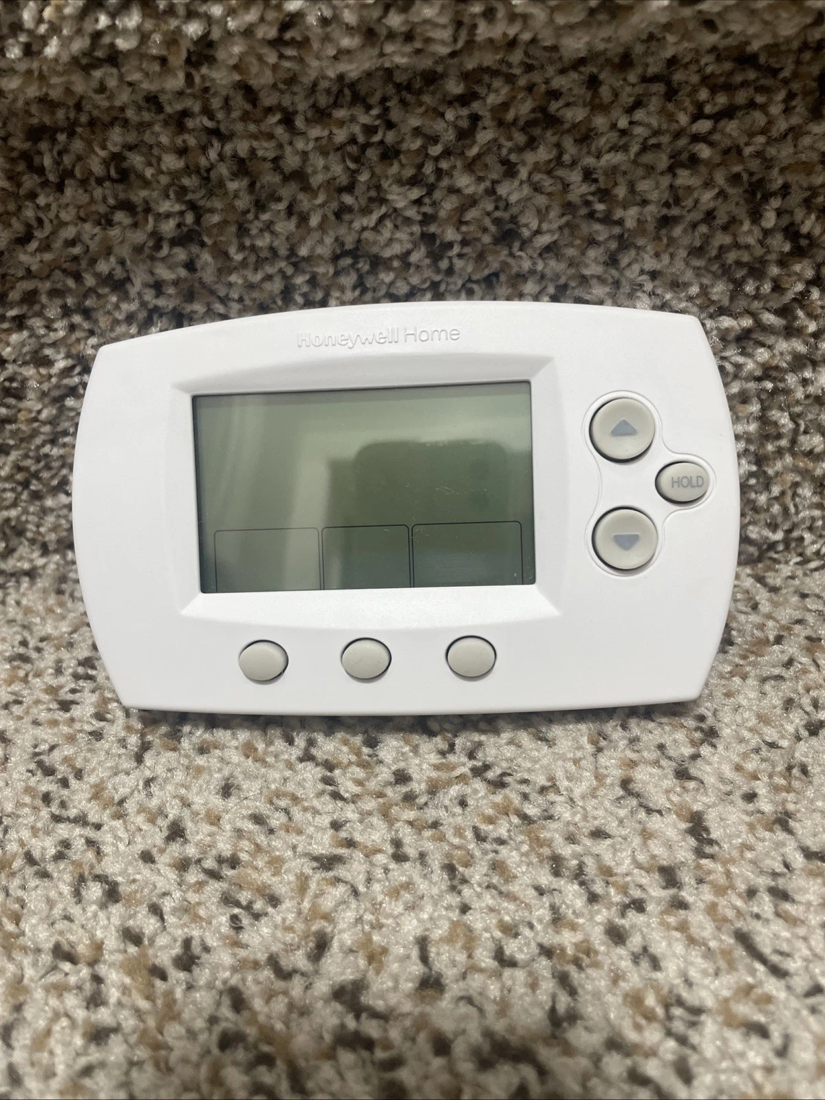 Honeywell Home TH6110D1021 Focus Pro 6000 Programmable Thermostat
Opens in a new window or tab
