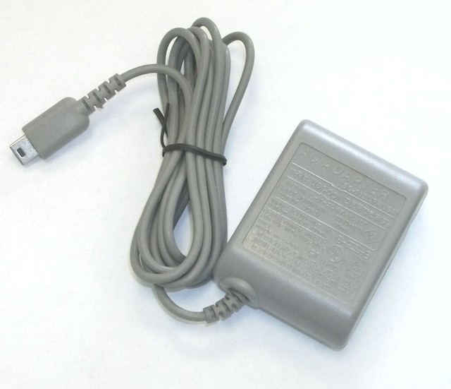 USA NEW Nintendo DS Lite USG001 Compatible USG002 Battery Charger AC