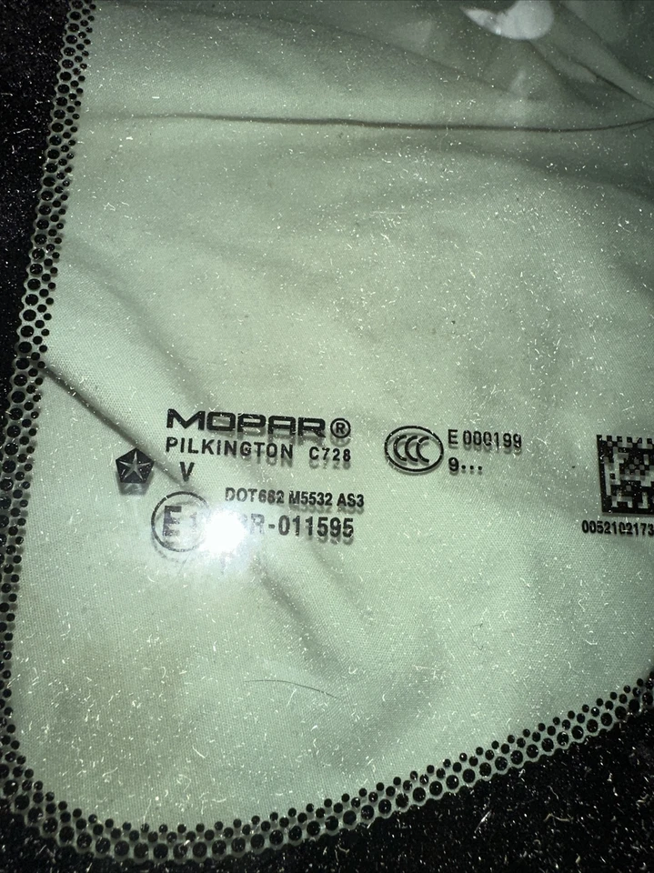 Jeep Renegade 2017 pasajero izquierdo Mopar cuarto ventana vidrio 68438138AA-001 Foto 2 de 4