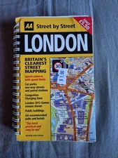 London Mini by AA Publishing