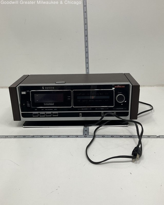 Zenith H480W Brown Stereo FM AM Digital Clock Radio Touch N Snooze 15in