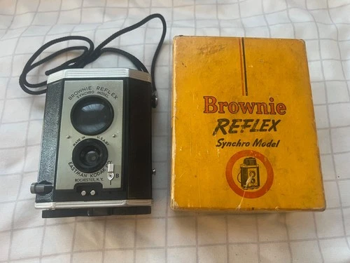 Vintage Brownie Reflex Camera Synchro Model Eastman Kodak Made in Rochester USA