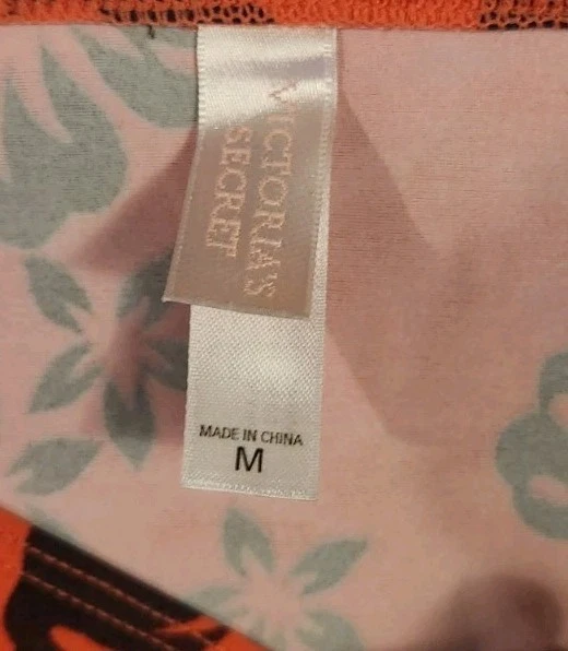 PAREO ENVOLVENTE DE BAÑO FLORAL VICTORIA SECRET VINTAGE M Foto 2 de 4