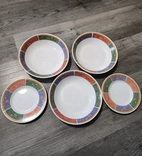 Set of 5 Oneida Majesticware PERSIA White Scrolls Soup Bowls & Plates Stoneware!