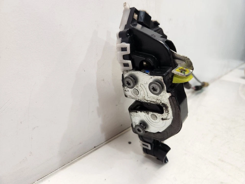 Toyota Prius II 2012 (VIN DU) pestillo de puerta delantera izquierda para conductores Foto 2 de 4