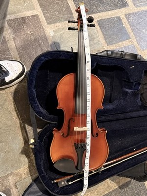 Maestro by Amati's Fine Instruments 3/4 Acoustic Violin Brown w/ Bow & Case