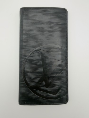 Authentic Limited Edition Louis Vuitton Black Epi LV Circle Brazza Wallet Rare
