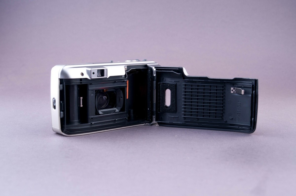 Olympus Superzoom 76s 35mm Point & Shoot Film Camera BOX | eBay