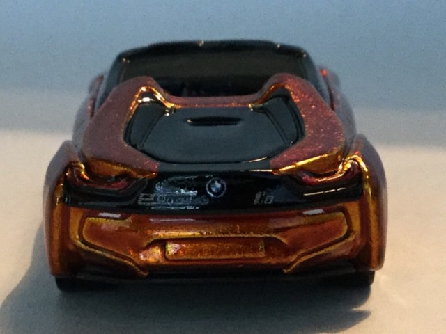 Bmw i8 hot wheels