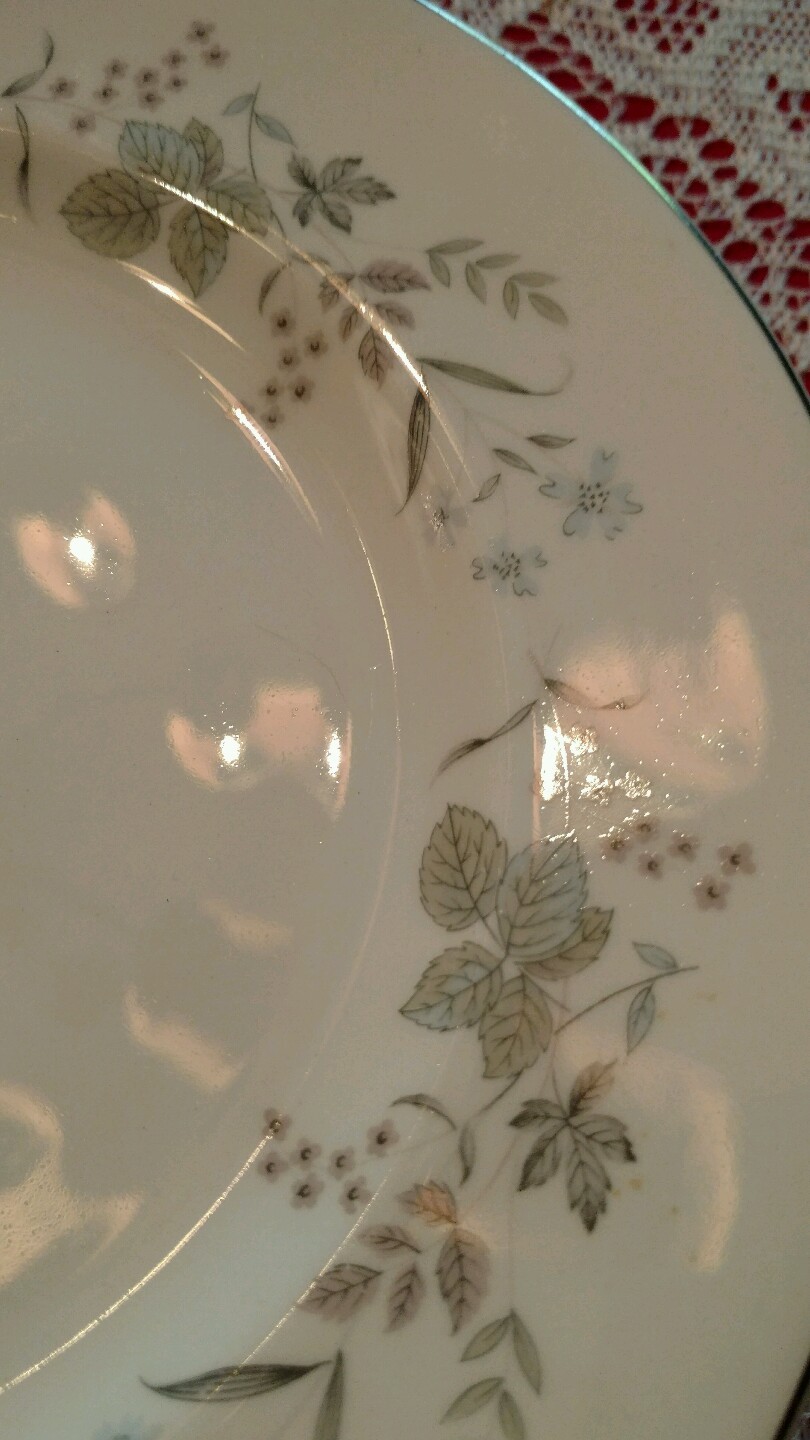 Johnson bros snowhite blue floral dessert plates (6) eBay