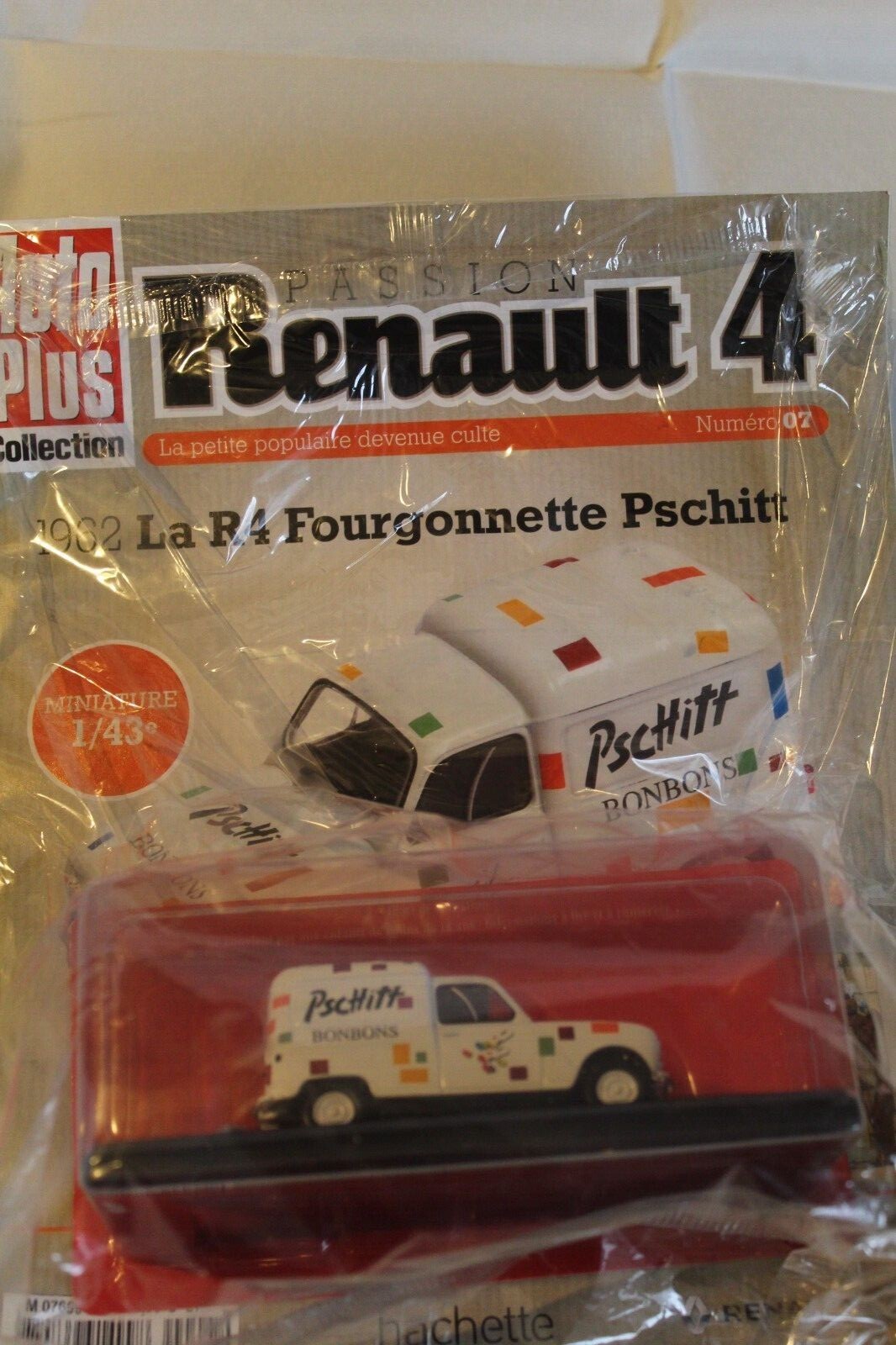 Renault 4 Fourgonnette Pschitt 1962 UH 1/43 - Souvenirs d'Enfance et Passion Automobile