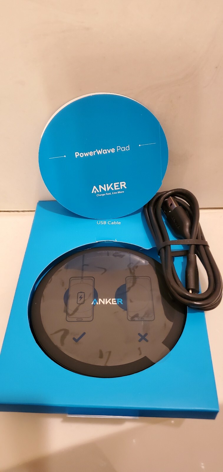 Anker PowerWave Wireless Charging Pad Fast Qi-Compatible-image