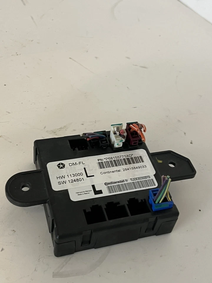 Dodge Ram 1500 2014 módulo de control de puerta delantera izquierda 68155771ad OEM Foto 3 de 4