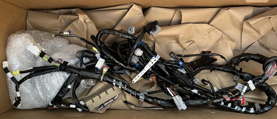 Arnés de mamparo Subaru Legacy Outback 2015-2016 81402AL18A Foto 2 de 2