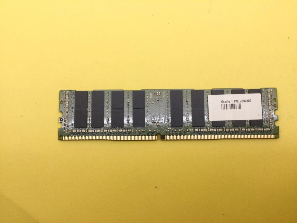 Memoria de servidor Samsung 32 GB 4DRx4 PC4-2400T DDR4 ECC LRDIMM M386A4G40EM2-CRC Foto 2 de 3