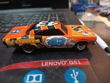 hot wheels '70 Plymouth ROAD RUNNER CHEERIOS TRIBUTE TO RICHARD PETTY. XLNT...