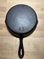 Chicago Hardware Foundry #5 Hammered Cast Iron Skillet 8_5I Flat Bottom Restored