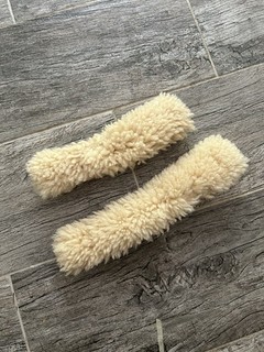 2x Nasen und Genickschoner HKM Lammfell