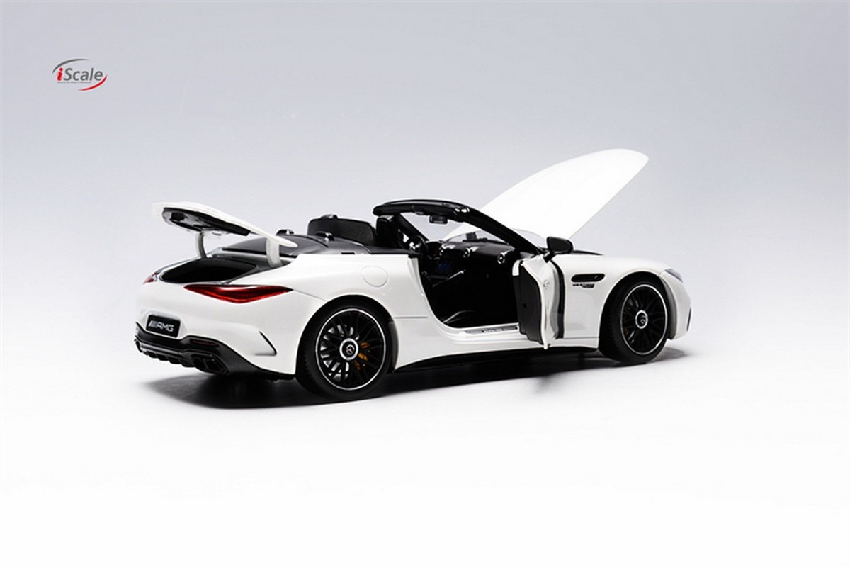 iscale 1/18 Scale Mercedes Benz AMG SL63 R232 White Diecast Car