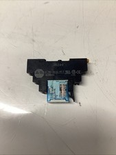 Allen Bradley 700-HN122 SER. A Relay Socket W/ 700-HK32Z24 SER. B N-876