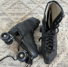 C SEVEN Retro Design Black Quad Roller Skates SIZE 7, Used