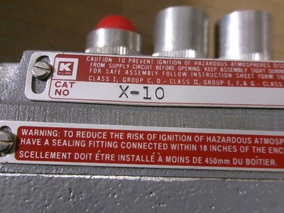 New Killark X-10 3EBX 549860 Open/Close/Stop Pushbutton  AK