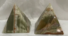 Handcarved Green Onyx Marble Stone Pyramid  Italian Natural Crystal Decor lot 2
