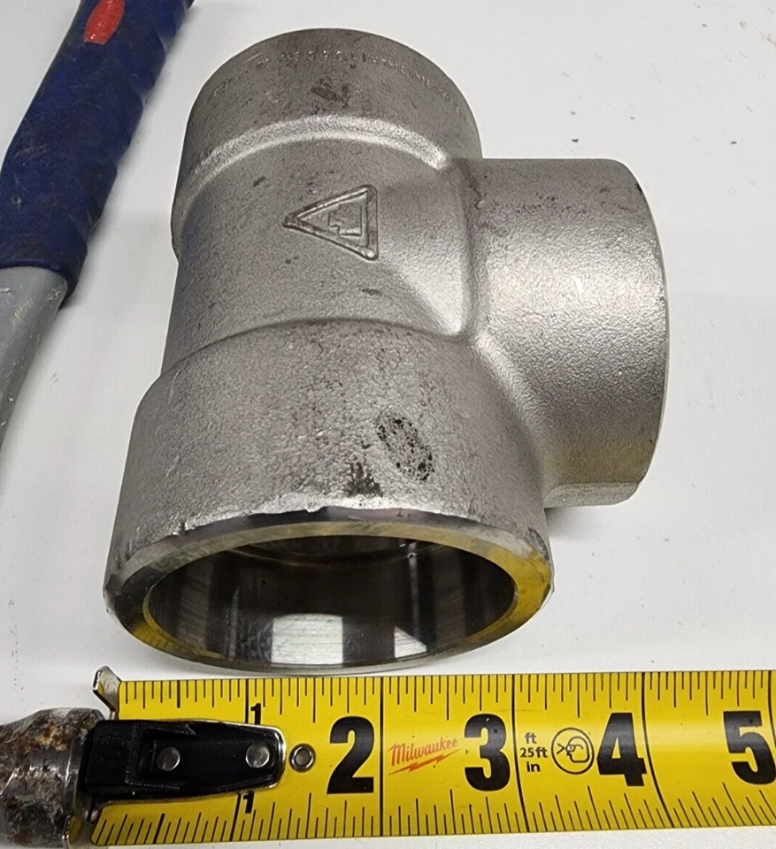 2" x 2" x 1-1/2" Reducing Tee 304 Stainless Steel Class 3000 Socket Weld Fitting - Image 3 of 3