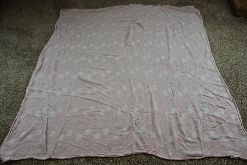 Mud Pie Pink White Safari Jungle Lightweight Baby Blanket Swaddle Viscose RARE - Image 2 of 4