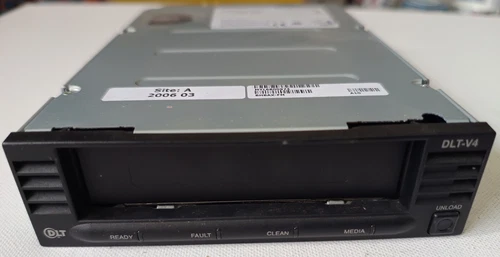 Quantum DLT-V4 Internal Tape Drive SCSI 5.25 160320GB