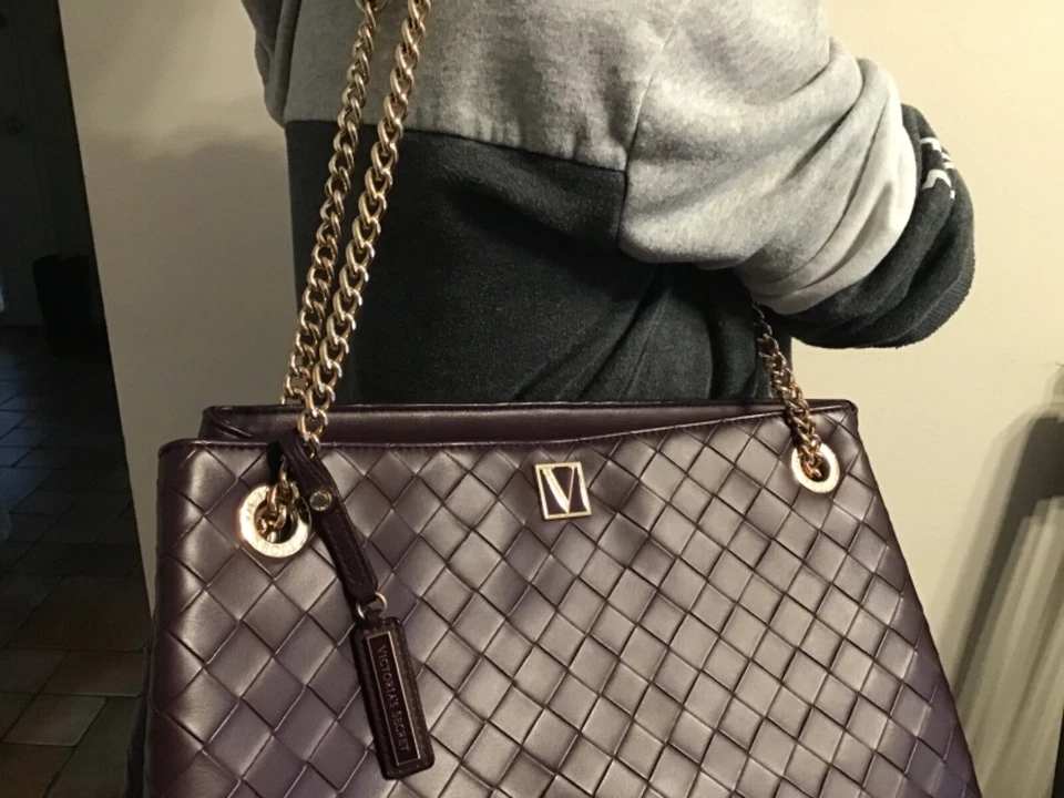 Victoria's Secret Shoulder Handbag Tote Bag Maroon Purple Gold Chain Double Han - Image 3 of 4