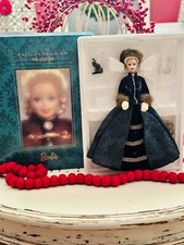 VTG NIB 1996 Porcelain Barbie Holiday Caroler Serial 20244 Mint Mattel