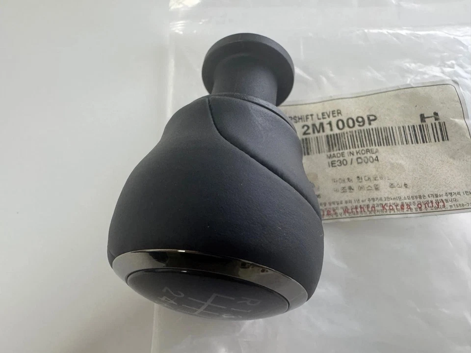 43711-2M1009P perilla de cambio de 6 velocidades z para Hyundai Genesis cupé 2010 2011 2012 Foto 3 de 4
