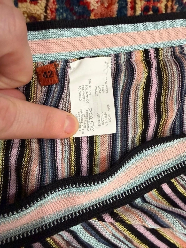Saia Missoni Itália listrada malha envoltório multicolorida mistura de lã IT 42 EUA 6 babados He - Imagem 4 de 4