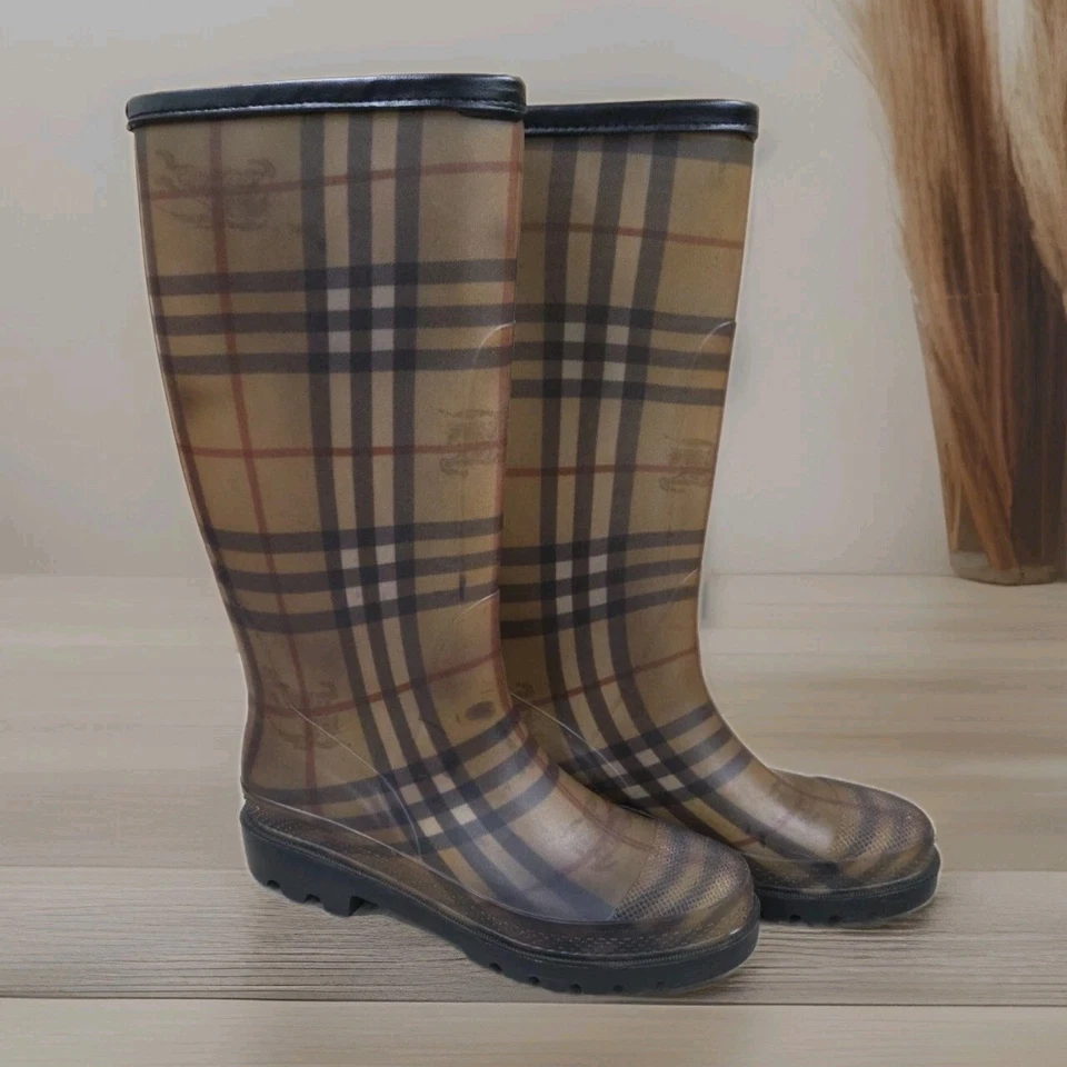 Botas de Lluvia BURBERRY Haymarket Patrón a Cuadros a Cuadros / Para Mujer Talla US 5 / EU 38 Foto 2 de 4