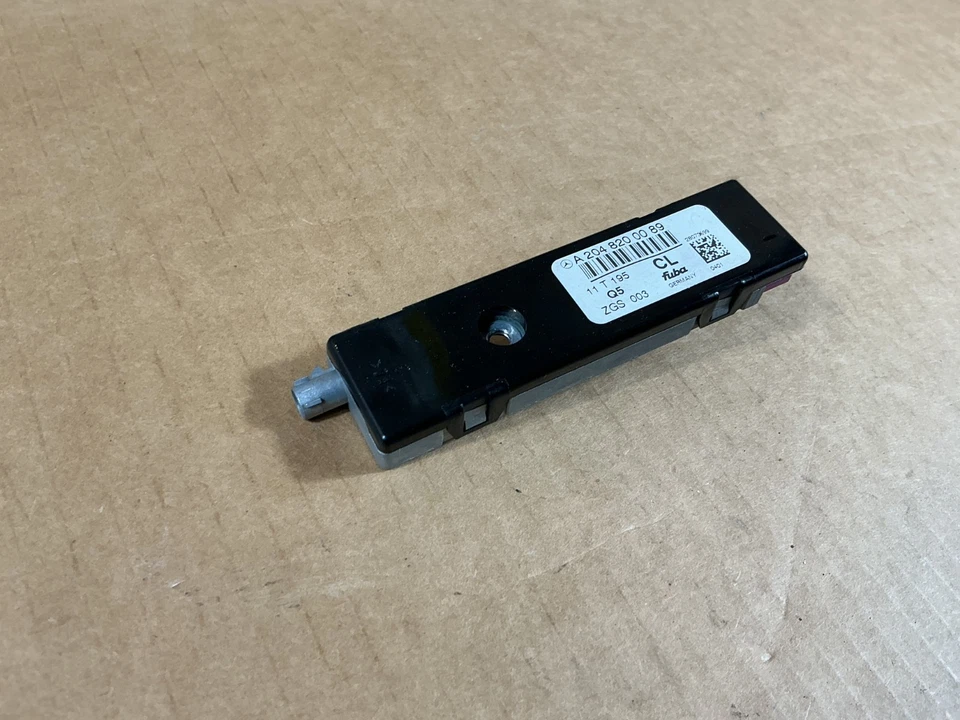 2008-2014 Mercedes-Benz C250 Antenna Amplifier Booster Module A2048200089 OEM - Image 3 of 4