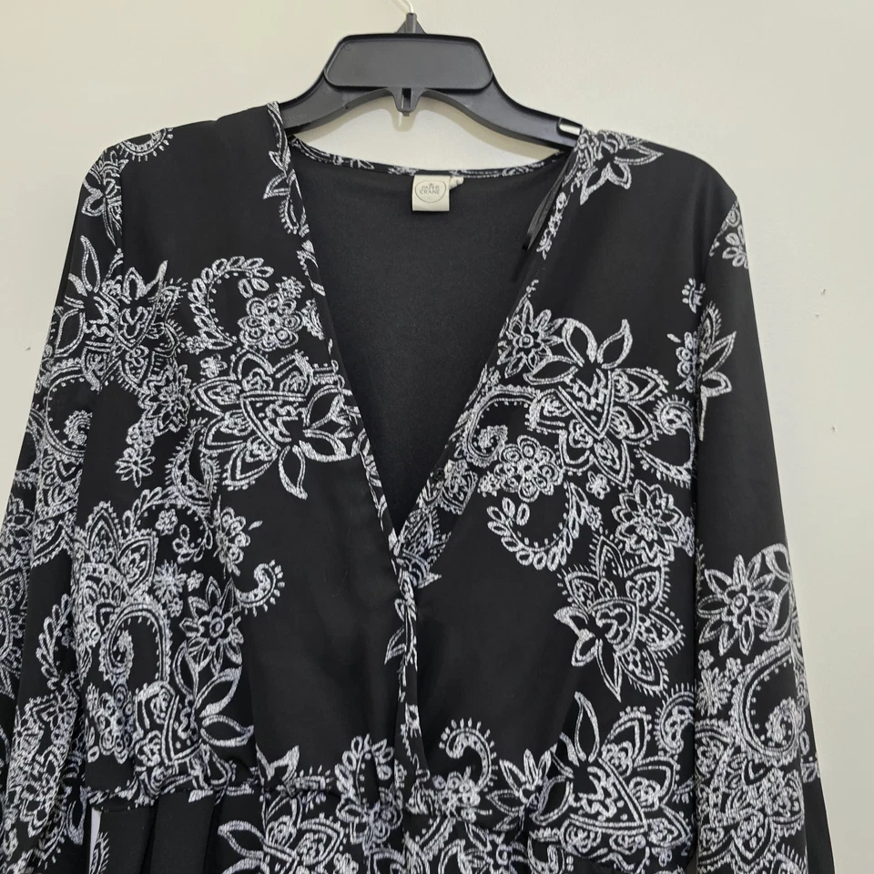 GRÚA DE PAPEL talla mediana manga larga floral encaje mameluco gótico grunge caprichoso Foto 2 de 4