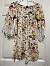 WIN WIN top shirt S 6 Bust 36 Length 28 Cream Multi Foral Tunic Lace Cuffs