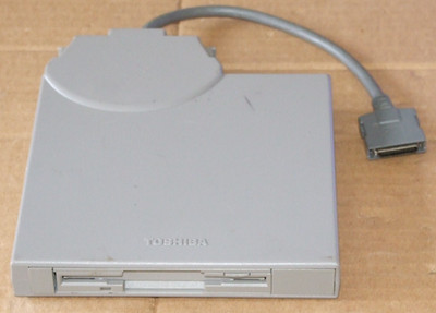 Toshiba External 3.5in floppy disk drive PA2611U for vintage laptop