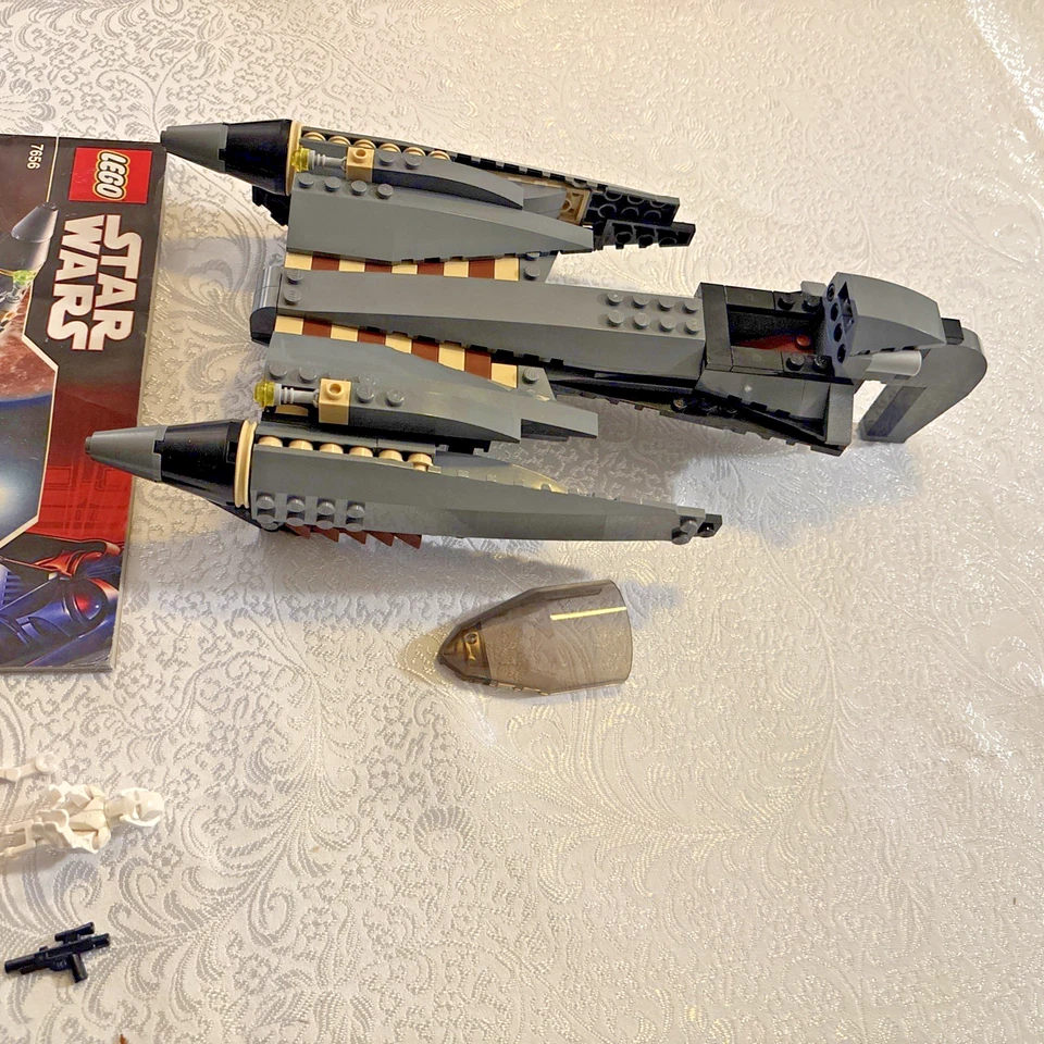 Lego Star Wars 7656 General Grievous Starfighter w/ Manual & Fig Incomplete - Image 4 of 4